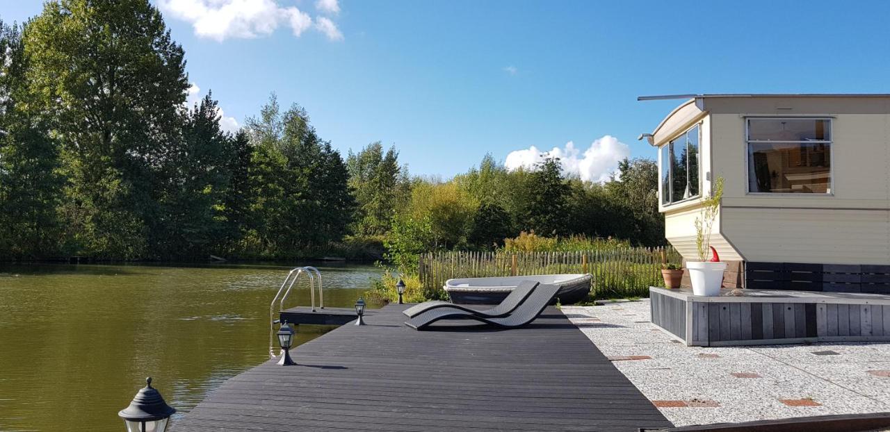 Carafun Aan Het Water Ooltgensplaat Villa ภายนอก รูปภาพ