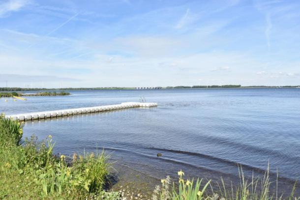 Carafun Aan Het Water Ooltgensplaat Villa ภายนอก รูปภาพ