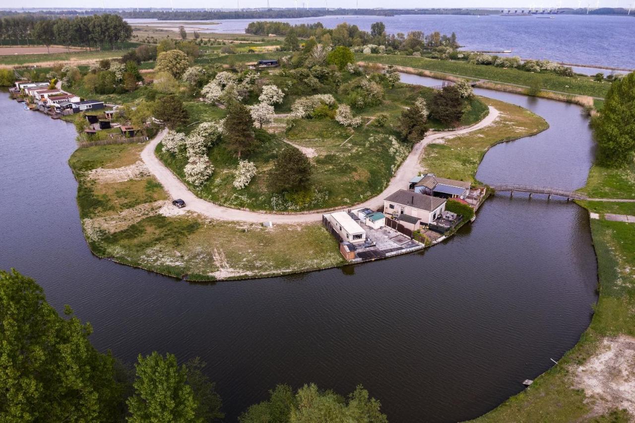 Carafun Aan Het Water Ooltgensplaat Villa ภายนอก รูปภาพ